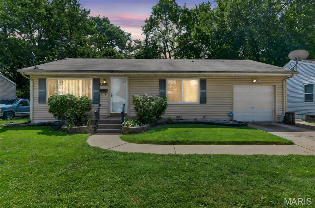 9242 Leamont Drive