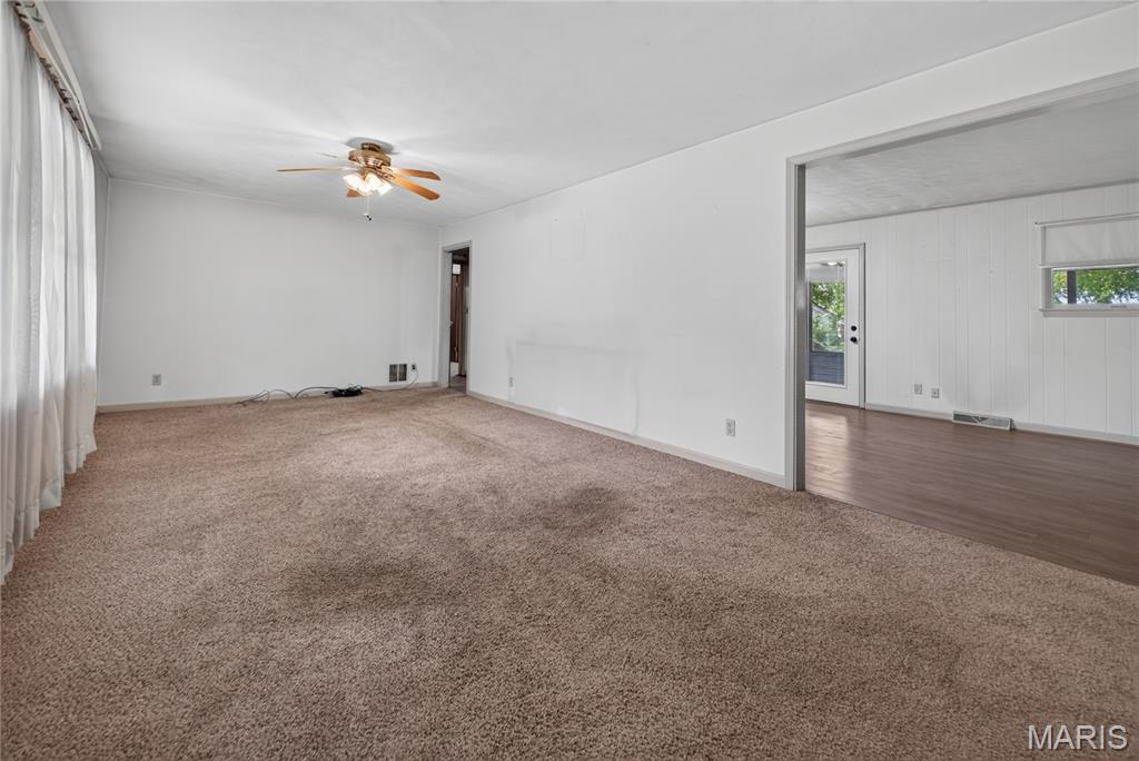 610 Laurel Dr Property Photo 15