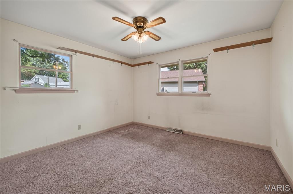 610 Laurel Dr Property Photo 33