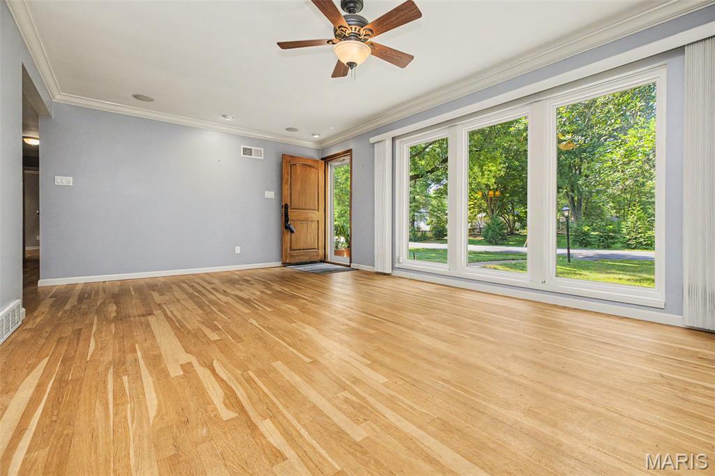 200 Tanglewood Drive Property Photo 6