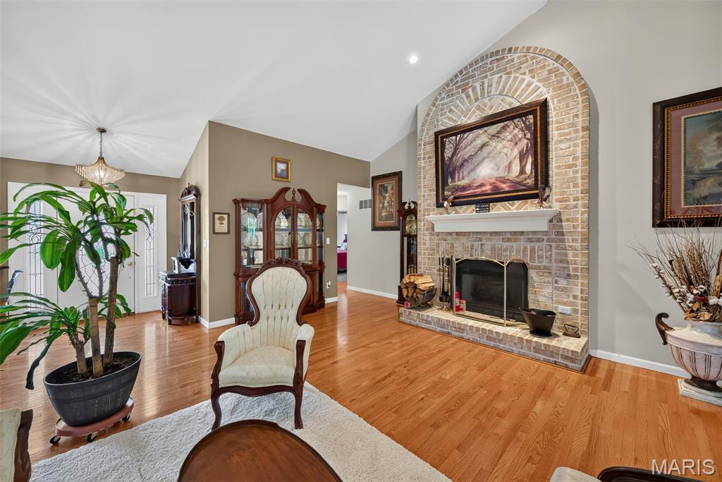 406 Rascal Crossing Property Photo 2