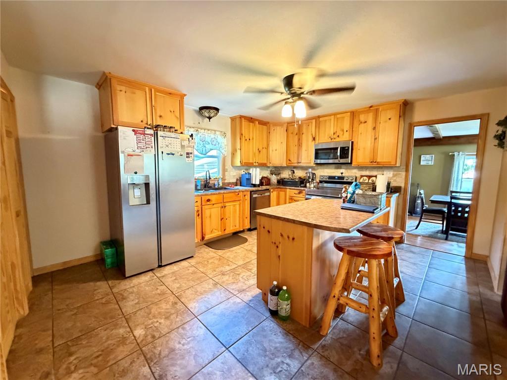 3762 E Highway 32 Property Photo 2