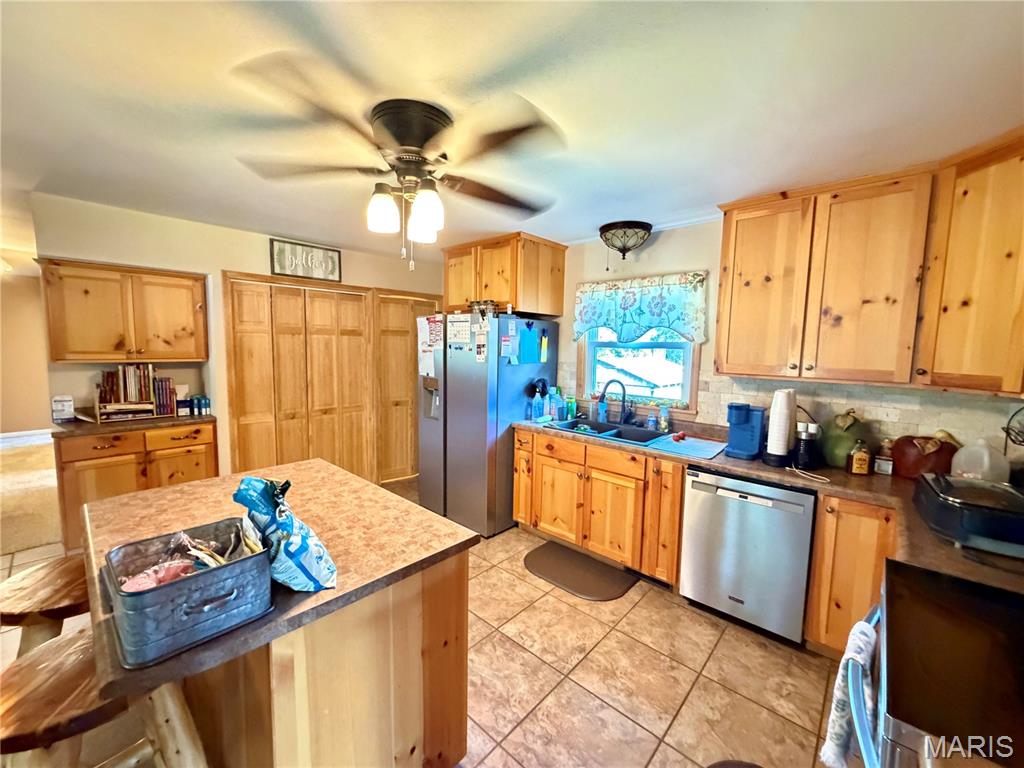 3762 E Highway 32 Property Photo 3