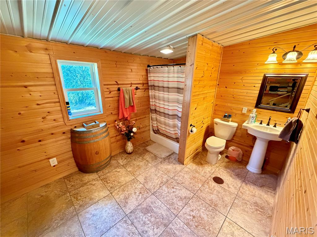 3762 E Highway 32 Property Photo 12