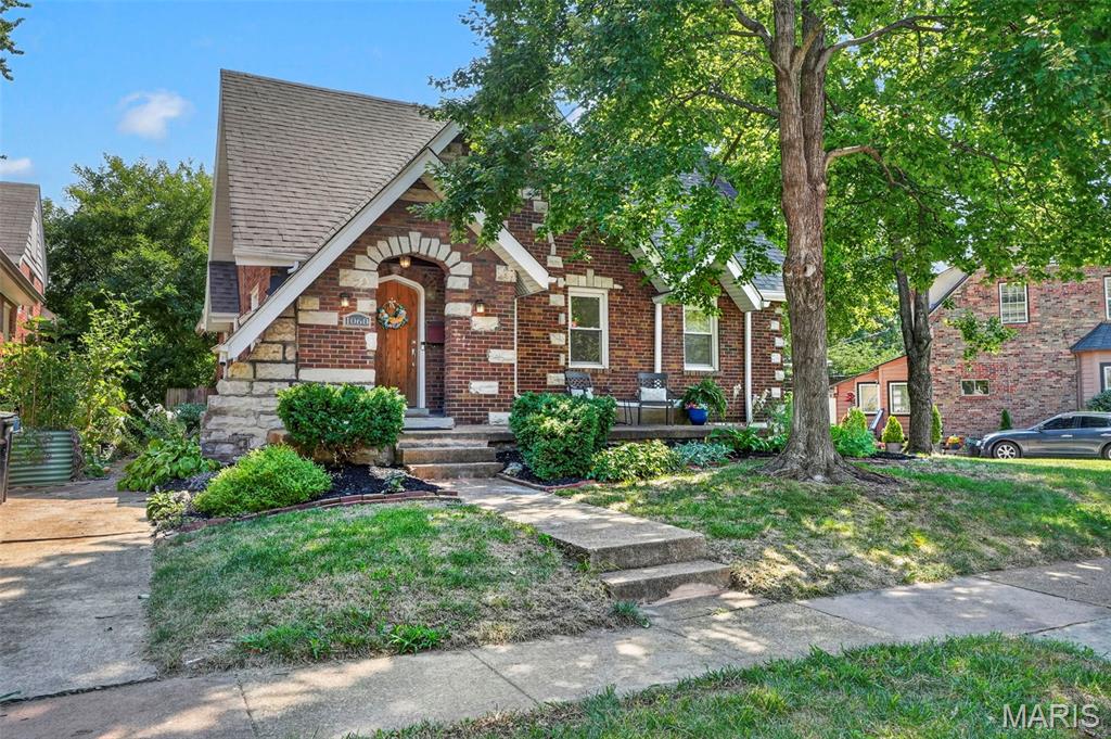 1060 Purdue Avenue Property Photo 1