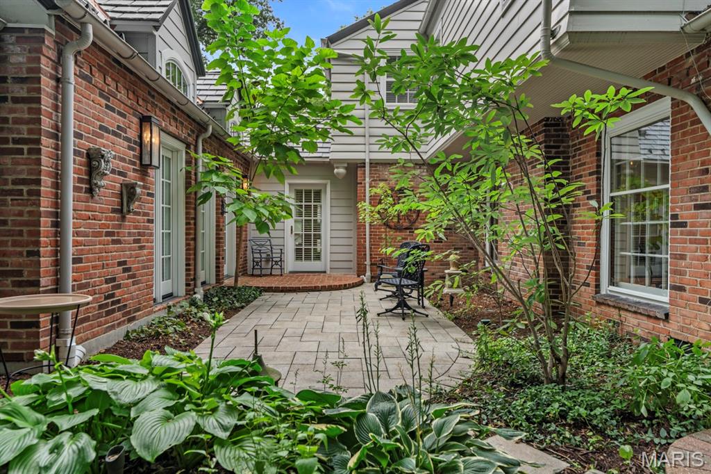 17 Devon Road Property Photo 8