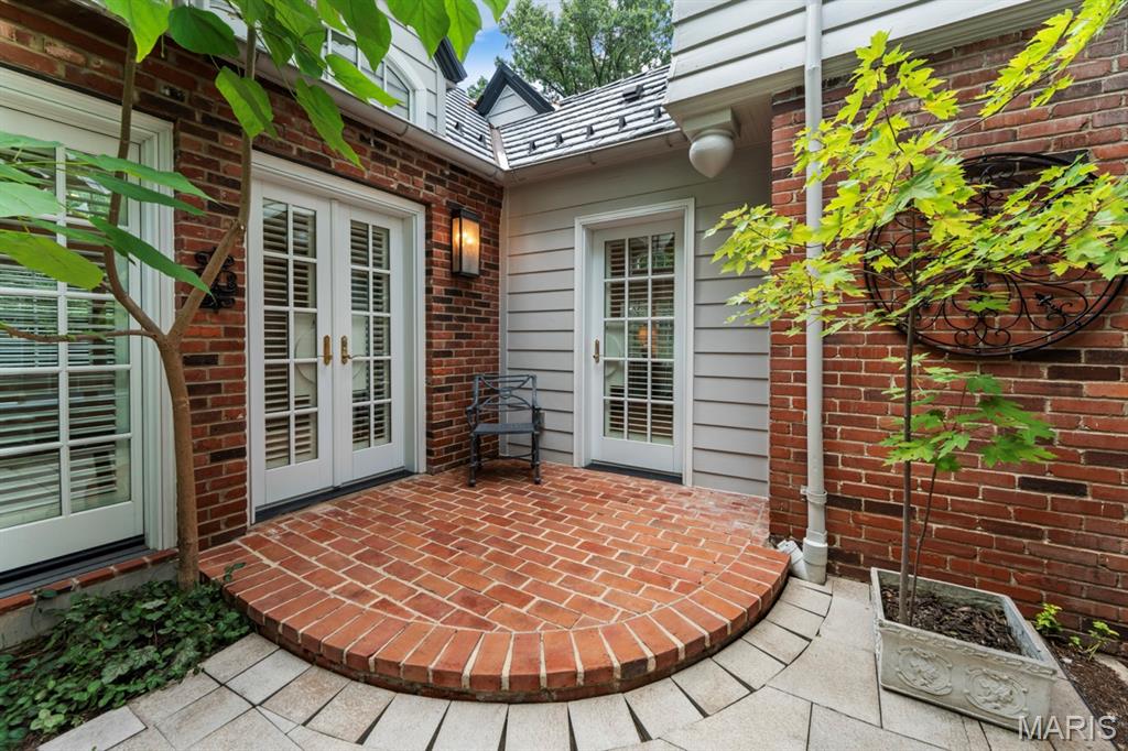 17 Devon Road Property Photo 11