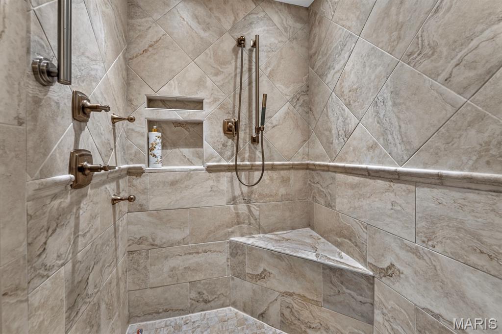 17 Devon Road Property Photo 34