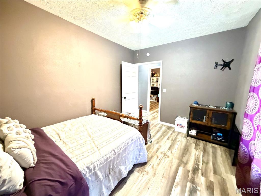 905 E 3rd Street Property Photo 15