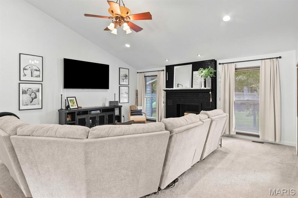 342 Oak Hill Drive Property Photo 12