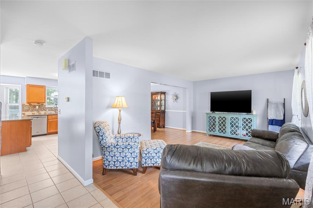 6508 Covington Oaks Drive Property Photo 12