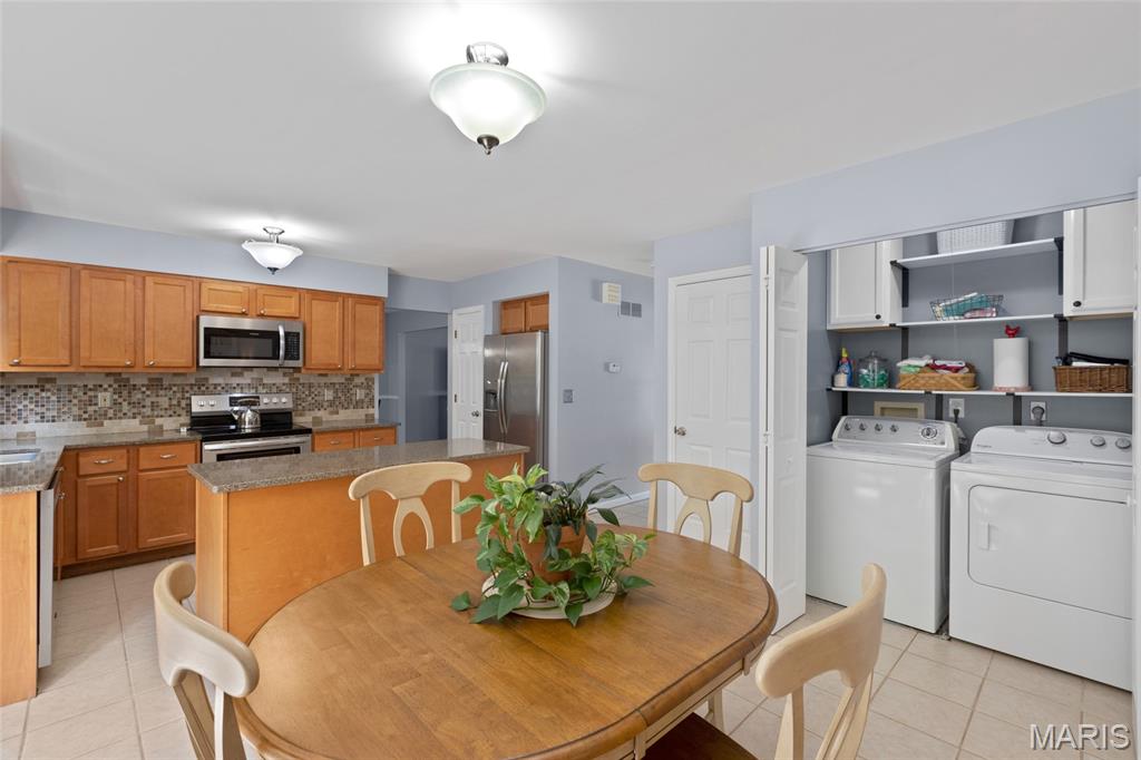 6508 Covington Oaks Drive Property Photo 17