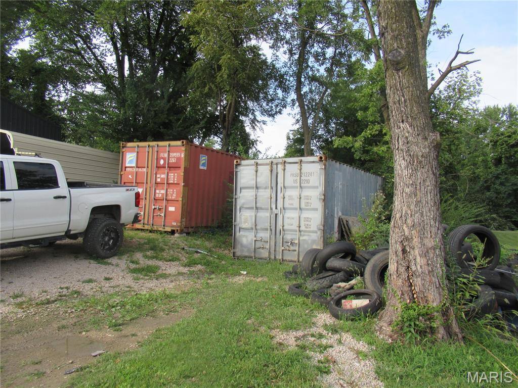 890 W Springfield Road Property Photo 8