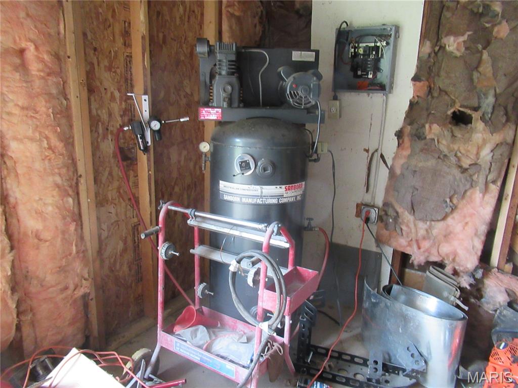 890 W Springfield Road Property Photo 27