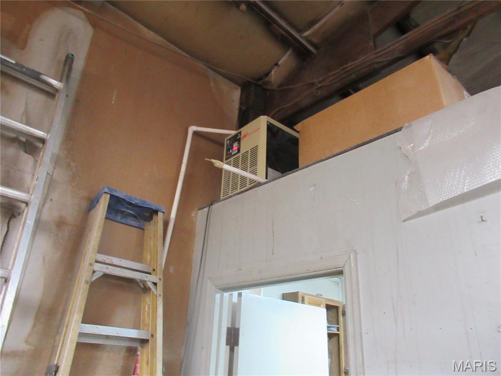 890 W Springfield Road Property Photo 33