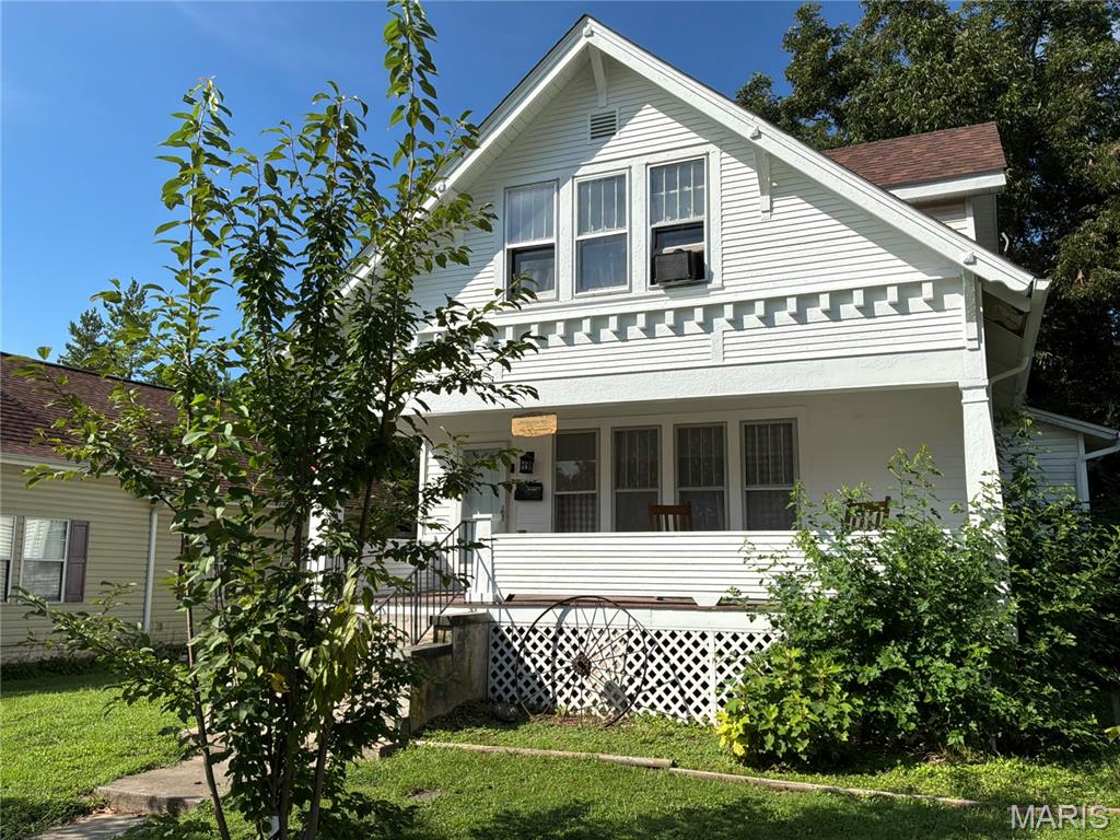 307 5th Property Photo 1
