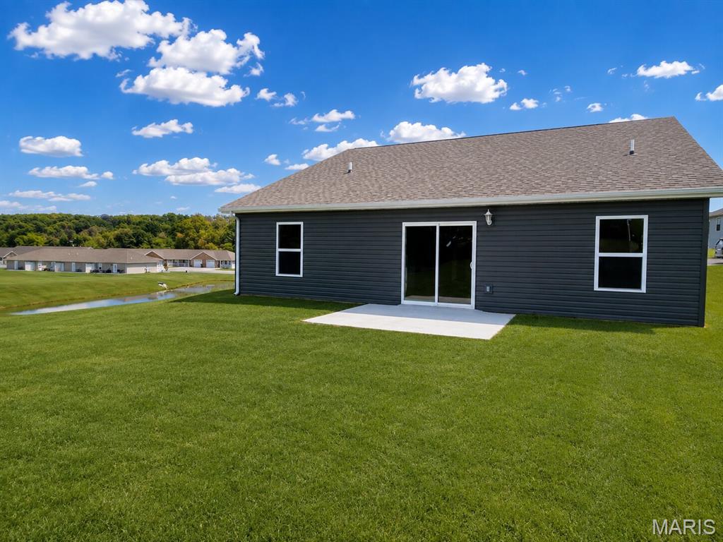 427 Cloverleaf Drive Property Photo 3