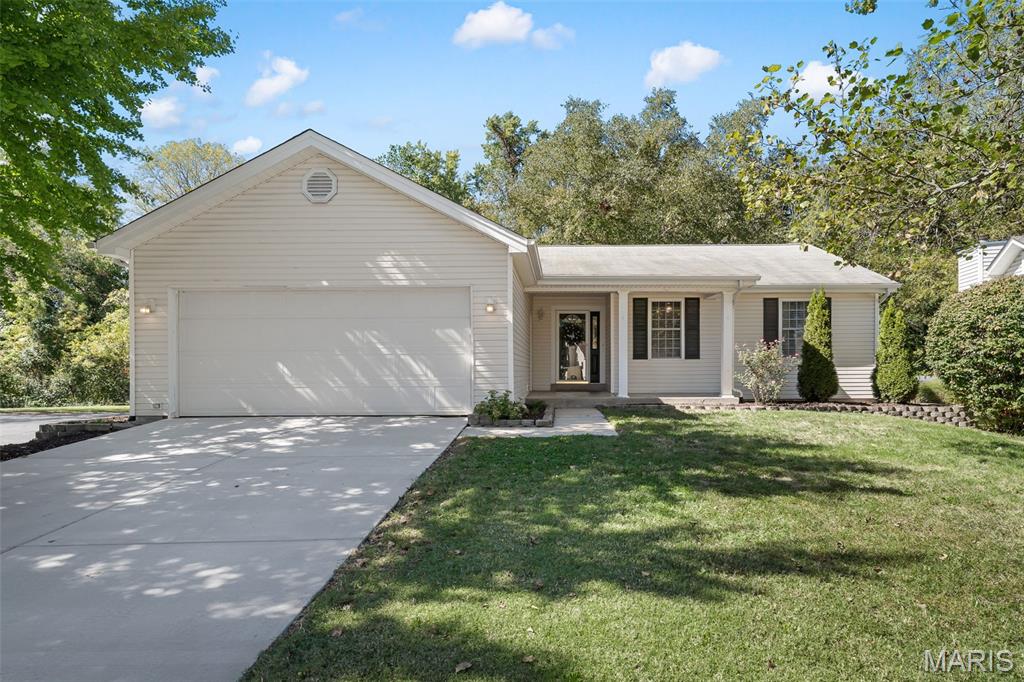 226 Barrington Drive Property Photo 1