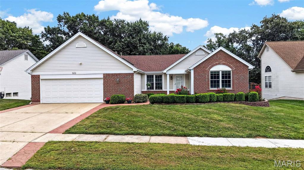 1420 Prospect Lakes Drive Property Photo 1