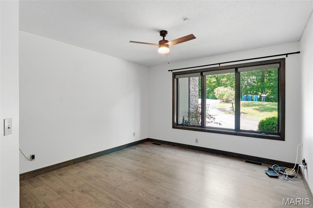 1212 Walnut Hill Farm Drive Property Photo 23