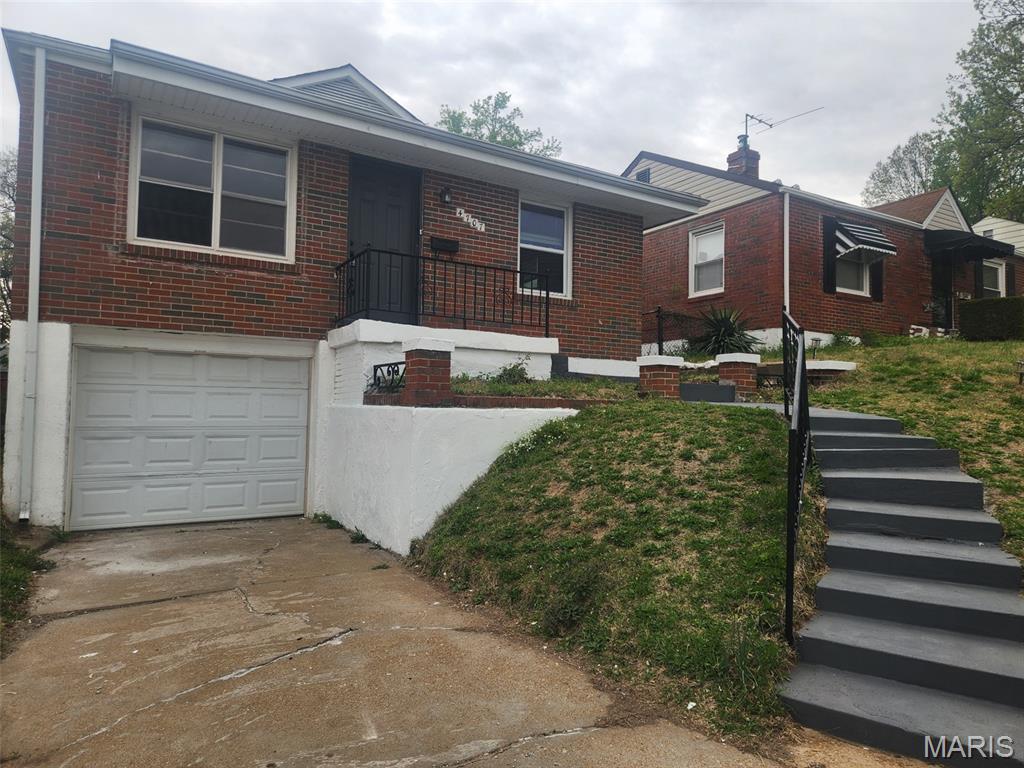 4707 Roxie Street Property Photo 1