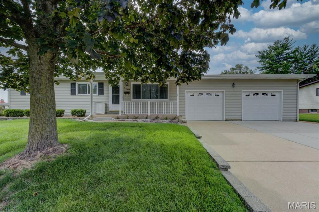 1420 Bobolink Drive Property Photo 1