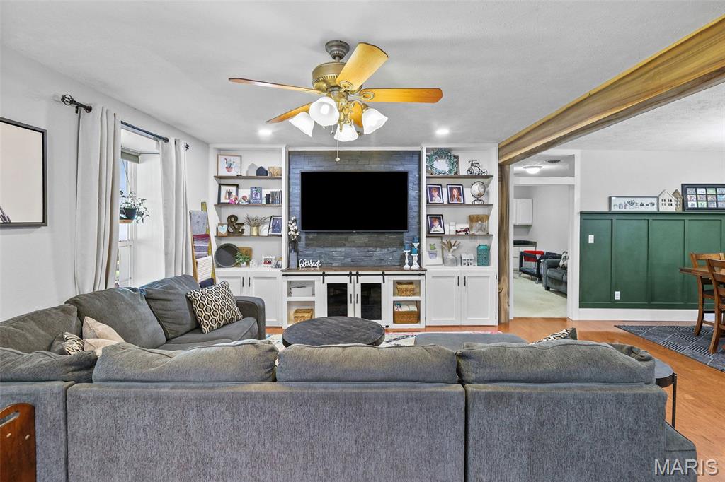 7107 Bittersweet Lane Property Photo 8