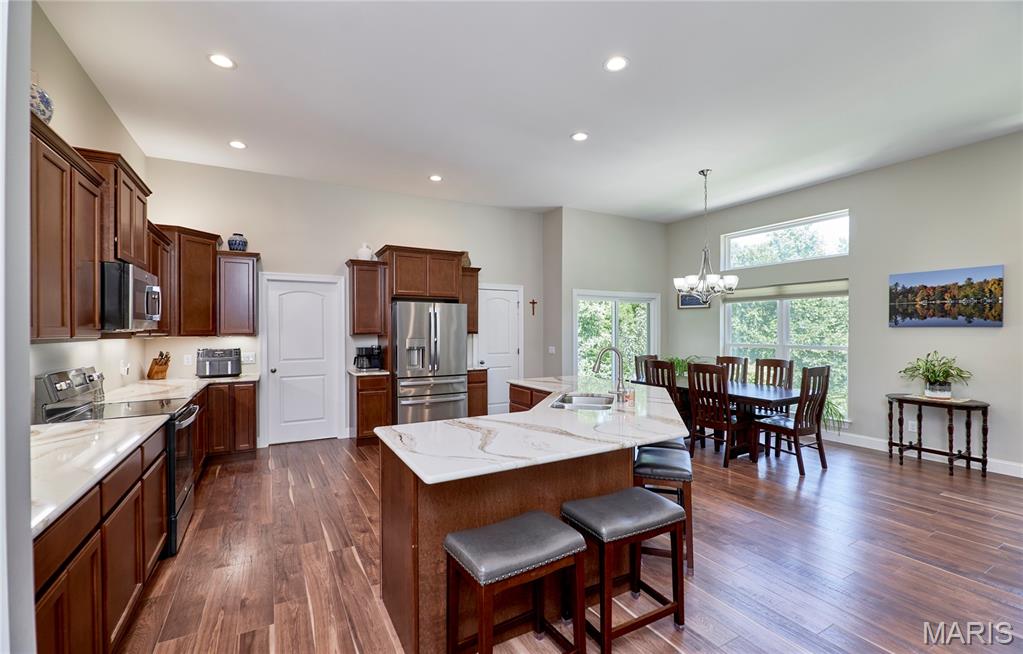 230 Sycamore Valley Drive Property Photo 7