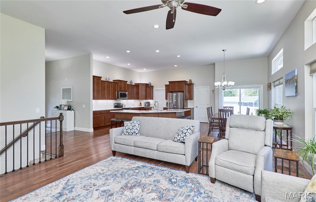 230 Sycamore Valley Drive Property Photo 13