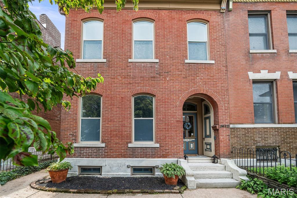 2012 Victor Street Property Photo 2