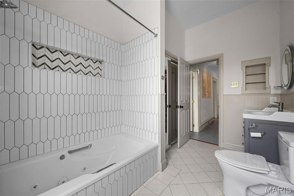 2012 Victor Street Property Photo 23
