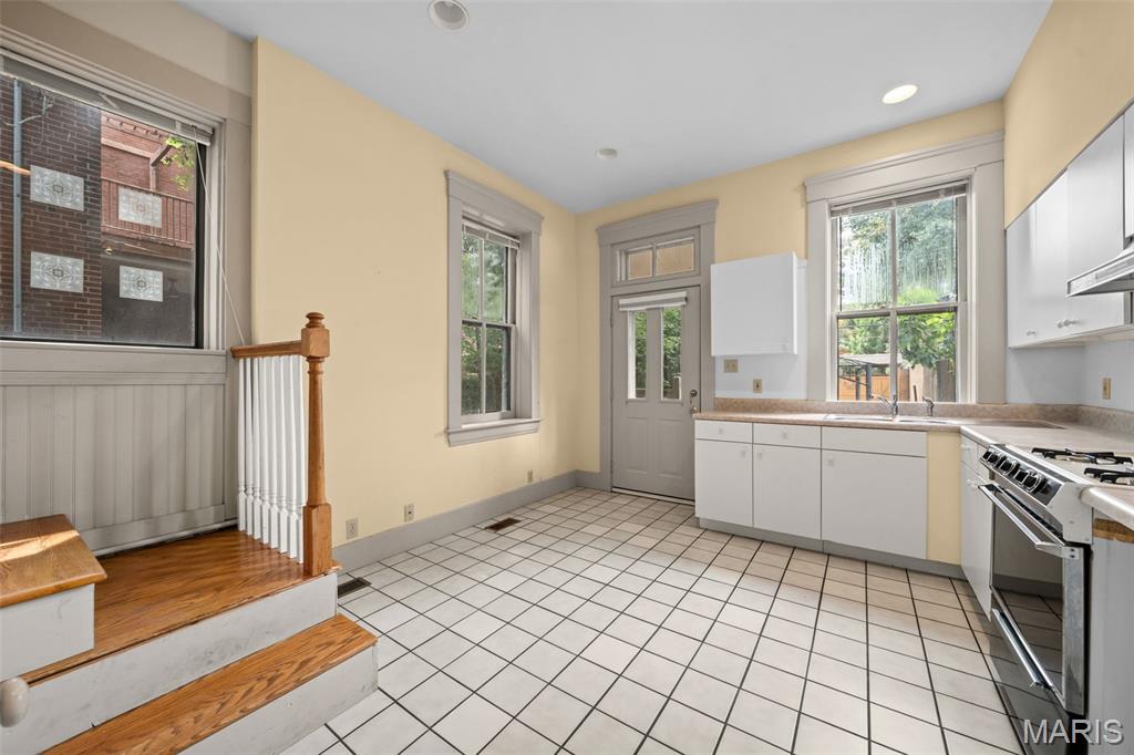 2012 Victor Street Property Photo 31