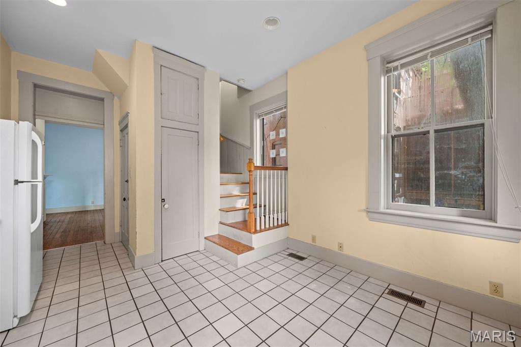 2012 Victor Street Property Photo 32