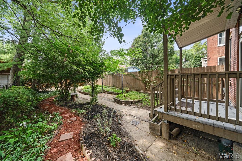 2012 Victor Street Property Photo 46
