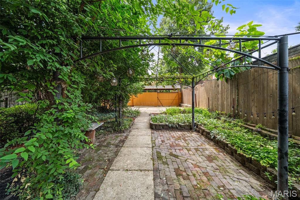 2012 Victor Street Property Photo 48