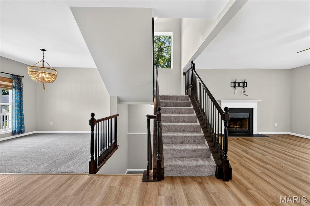 866 Boulder Crest Court Property Photo 7