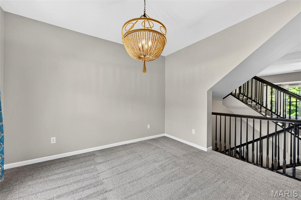 866 Boulder Crest Court Property Photo 13