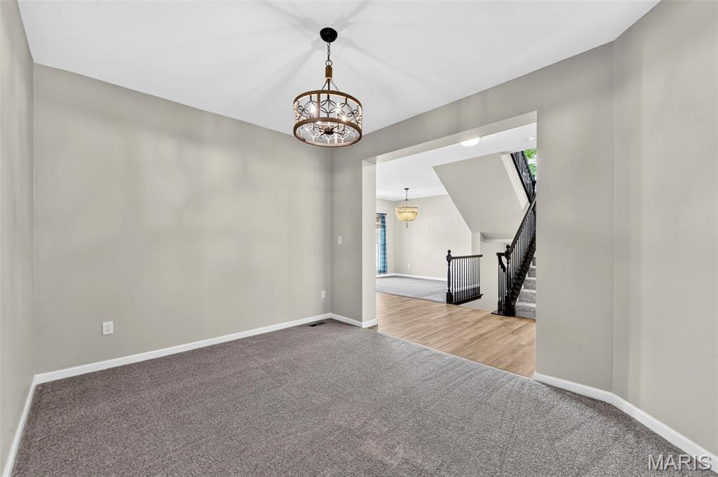 866 Boulder Crest Court Property Photo 33