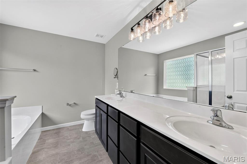 866 Boulder Crest Court Property Photo 49