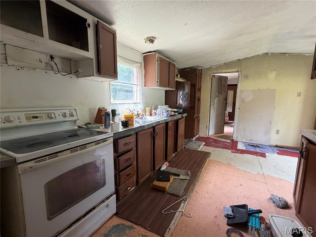 14192 Klondike Road Property Photo 4