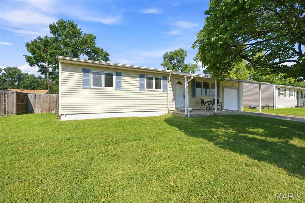 3319 Royal Domain Drive Property Photo 1
