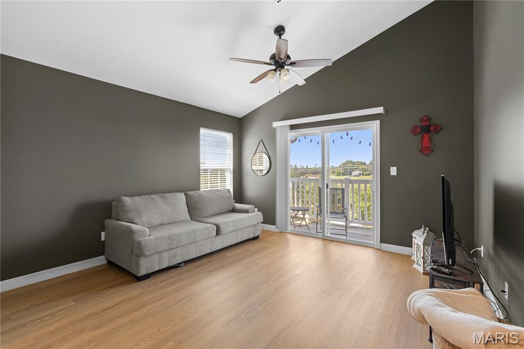 4300 Spring Creek Lane Property Photo 8