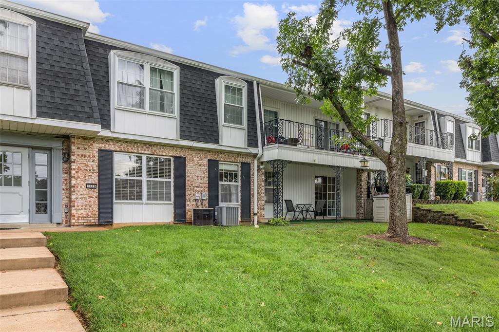 1716 Mayenne Court B Property Photo 3