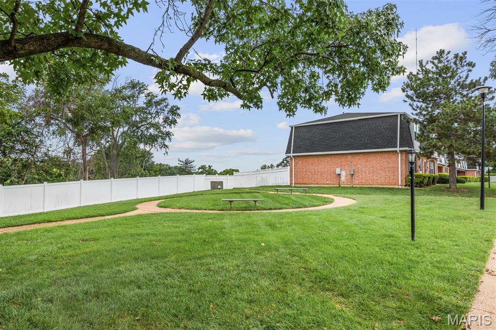 1716 Mayenne Court B Property Photo 25