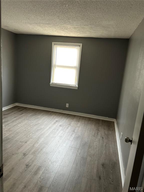 5976 Wabada Avenue Property Photo 9