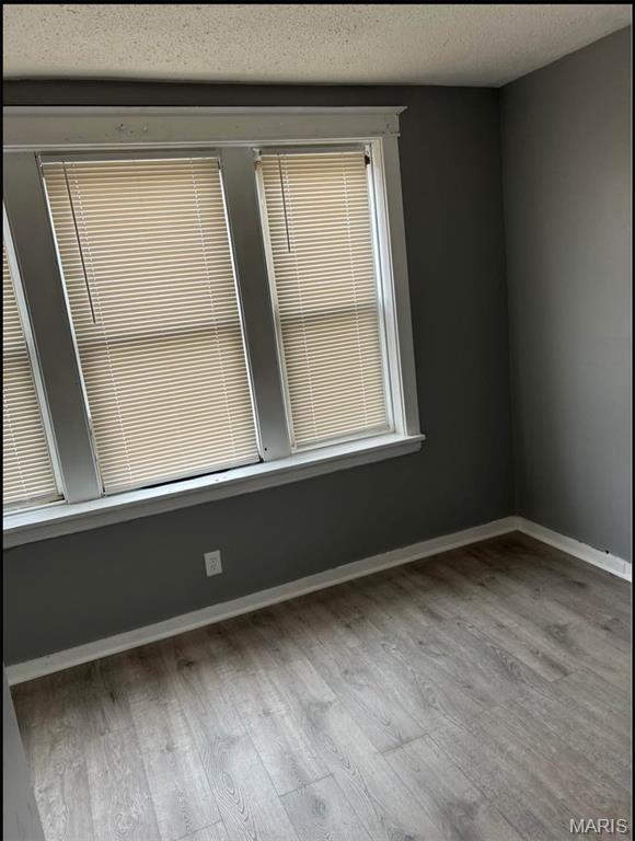 5976 Wabada Avenue Property Photo 10