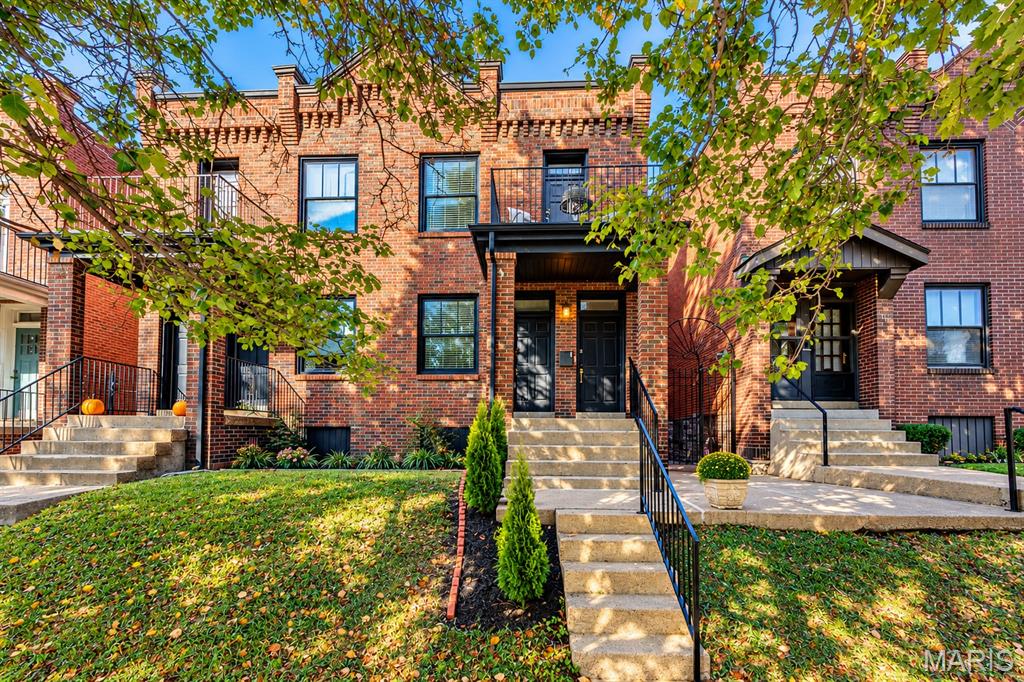 3321 DeMenil Place