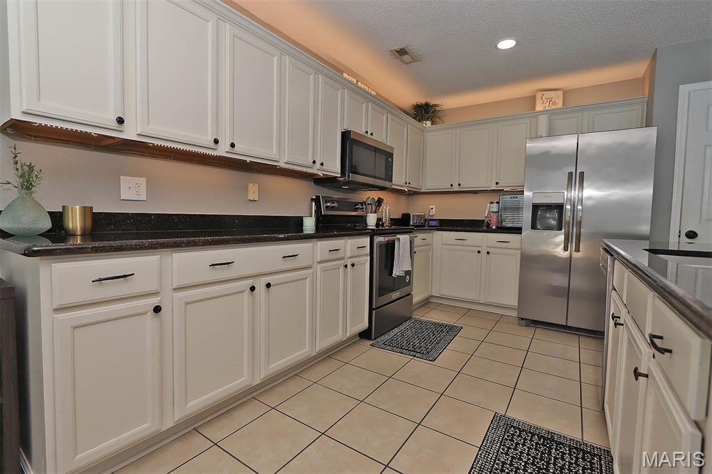 3928 Granite Drive Property Photo 23