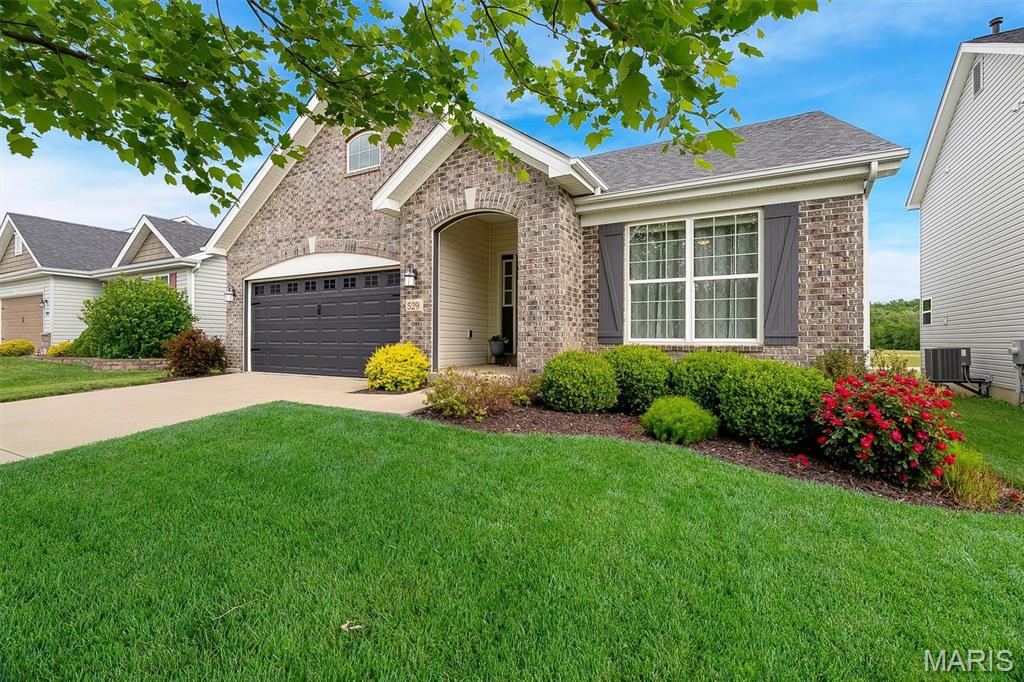 529 Winding Bluffs Drive Property Photo 1