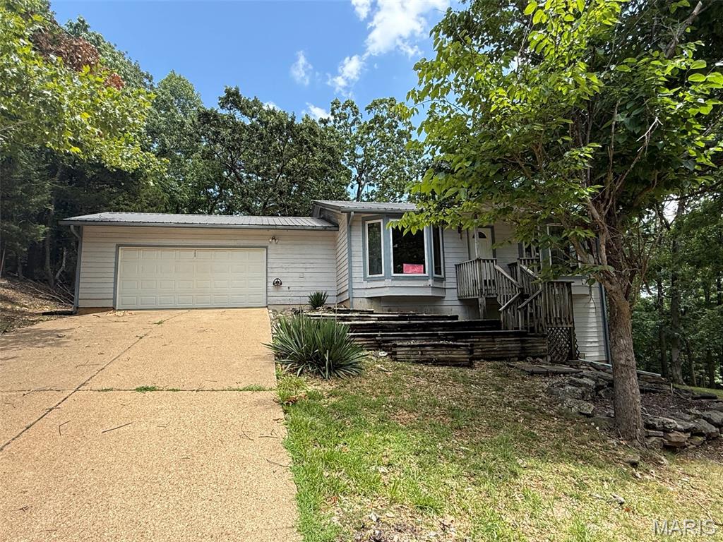 200 Wagonwheel Drive Property Photo 1